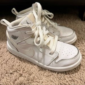 Kids Gently Used Nike Air Jordan Shoes, size 9C